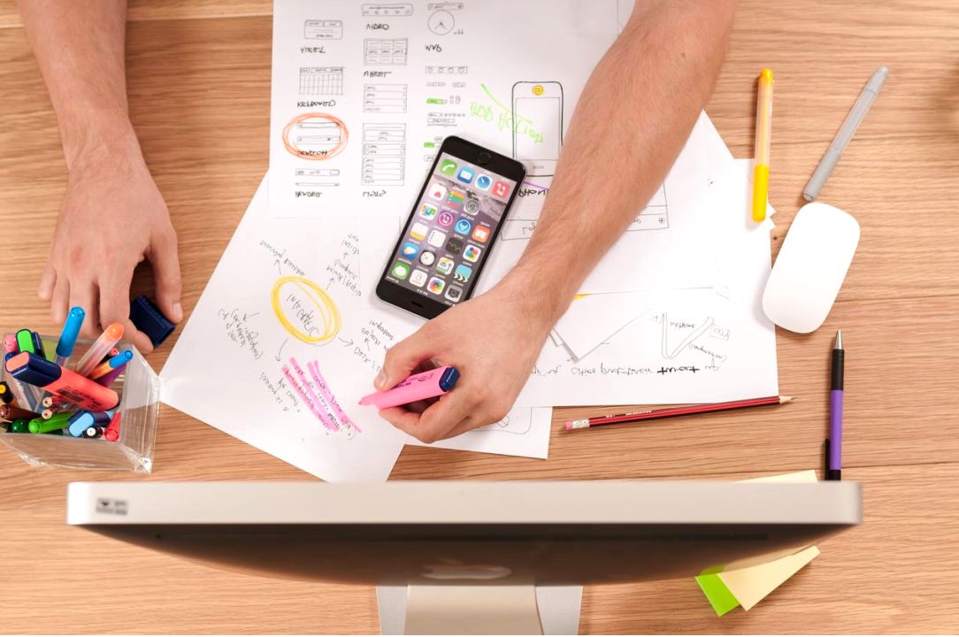 Ergonomic workspace overview
